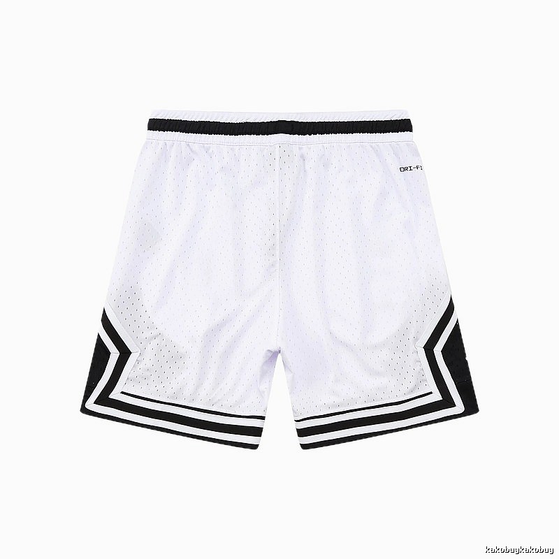 AJ sporty black and white shorts
