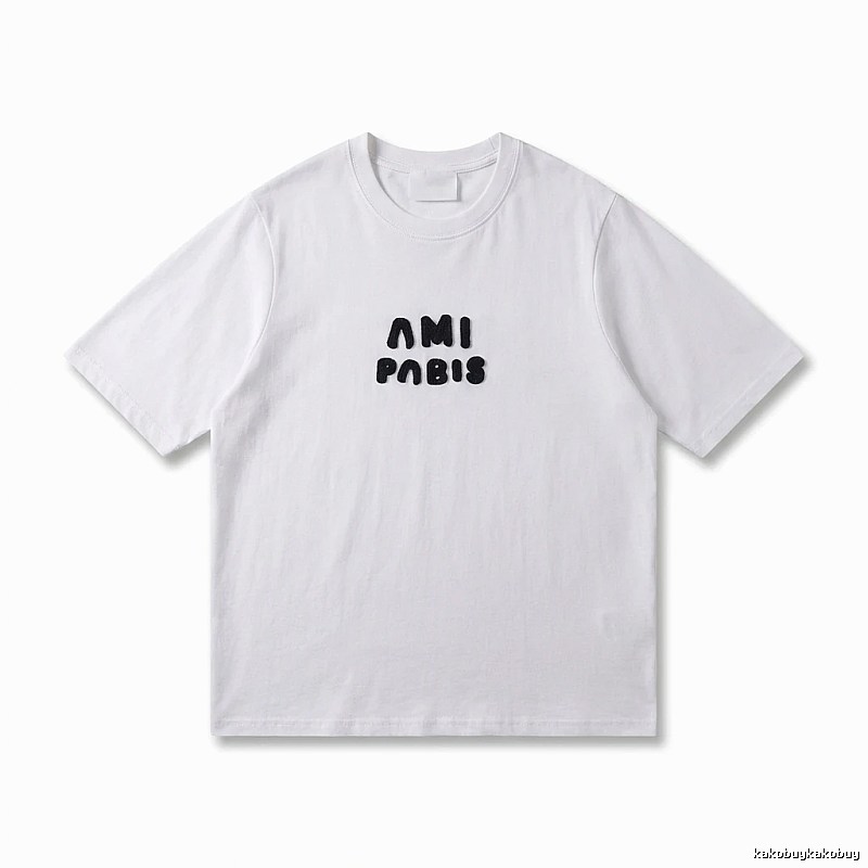 AMI Paris minimalist style white T-shirt