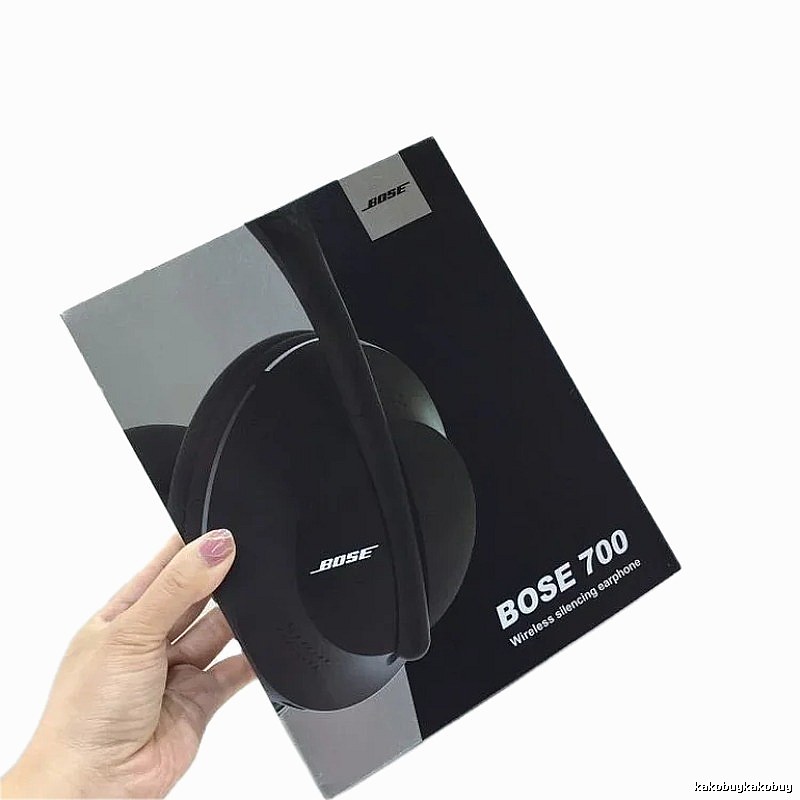 Bose 700 Wireless Headphones in Black