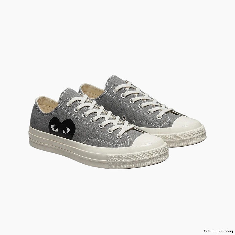 CDG simple love-style grey shoes