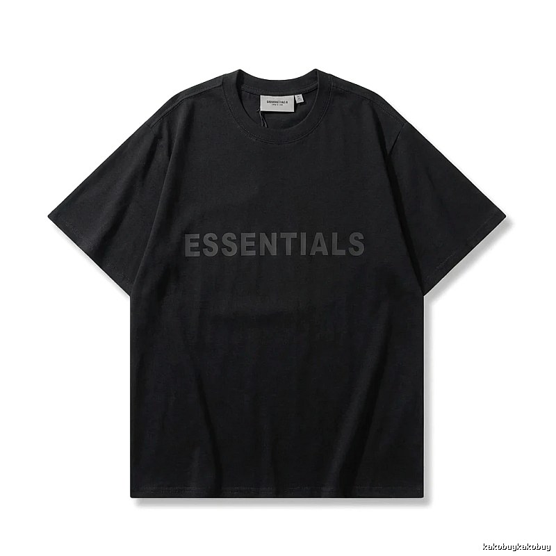ESSENTIALS minimalist style black T-shirt