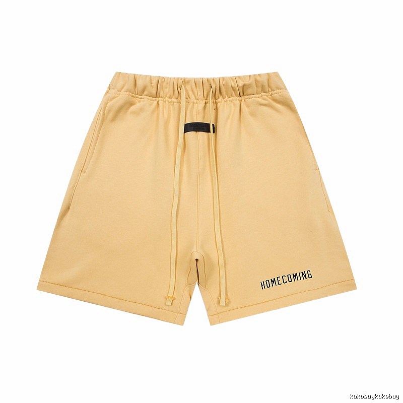 ESSENTIALS minimalist style khaki shorts