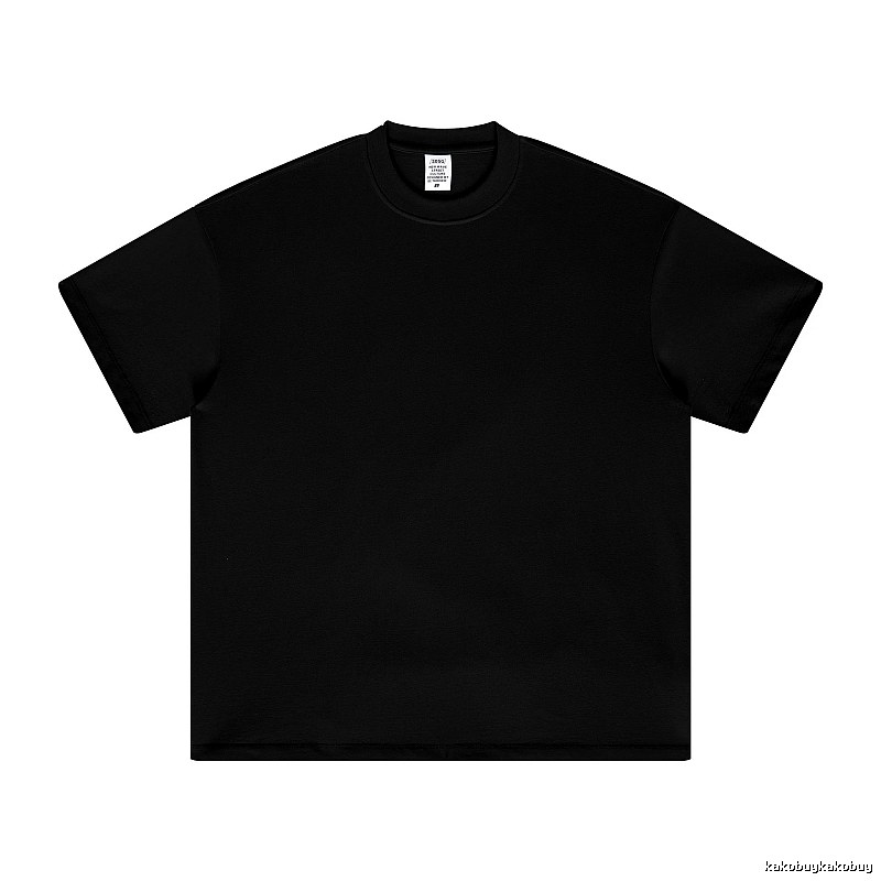 Logo Detail Plain white T-shirt Minimal White Short with Relaxed Feel