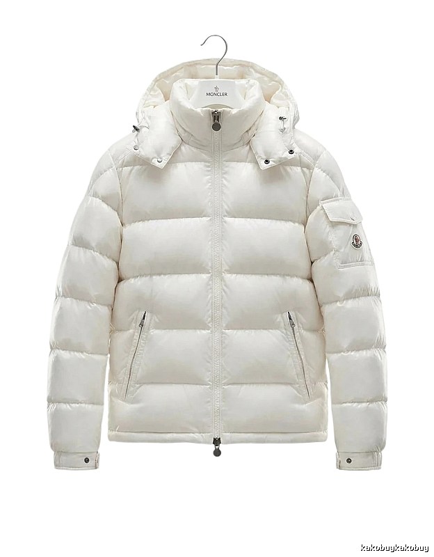 Moncler shiny and fashionable white down jacket