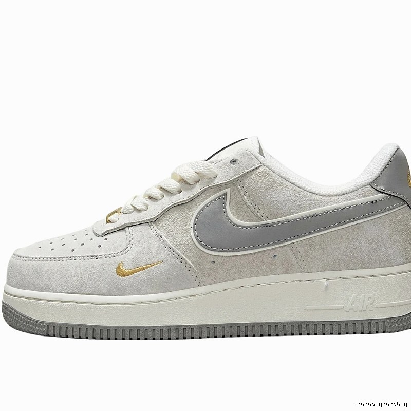 Nike Air Force 1 retro white shoes