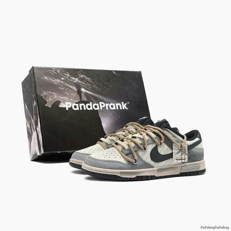 Nike co-branded gray and black sports shoes