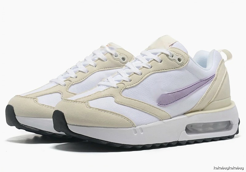 Nike retro-style off-white sports shoes