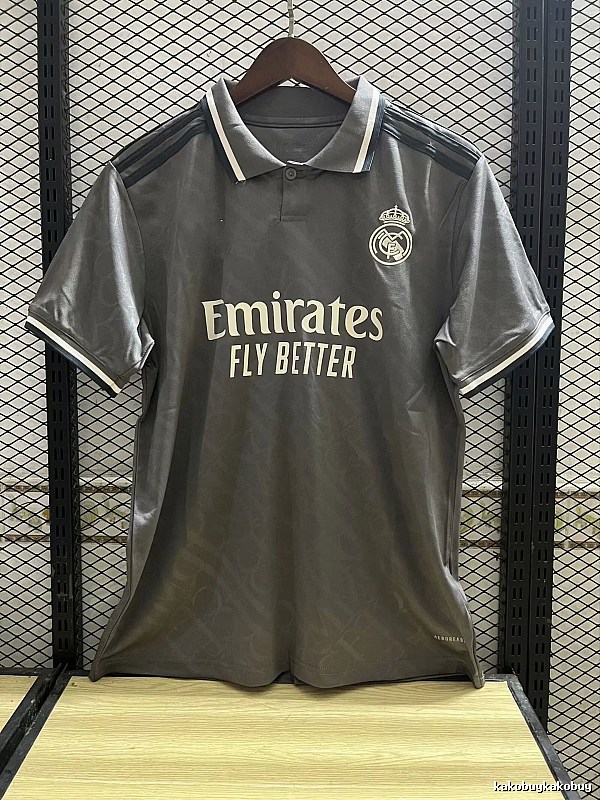 Real Madrid Gift Ready Home soccer jersey White Real Madrid with Standout Detail Select Edition