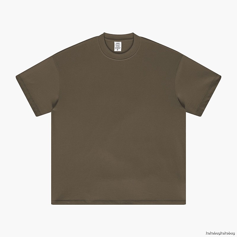 Resort Plain white T-shirt Minimal White Short for Travel Looks