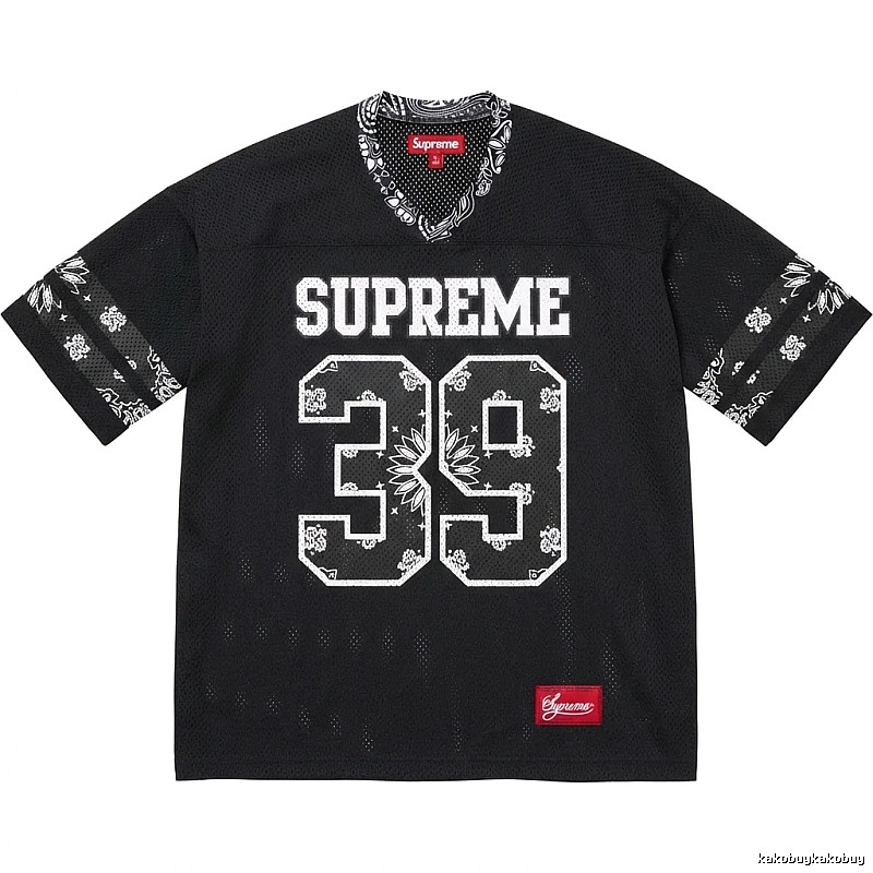 Supreme - printed sporty black T - shirt