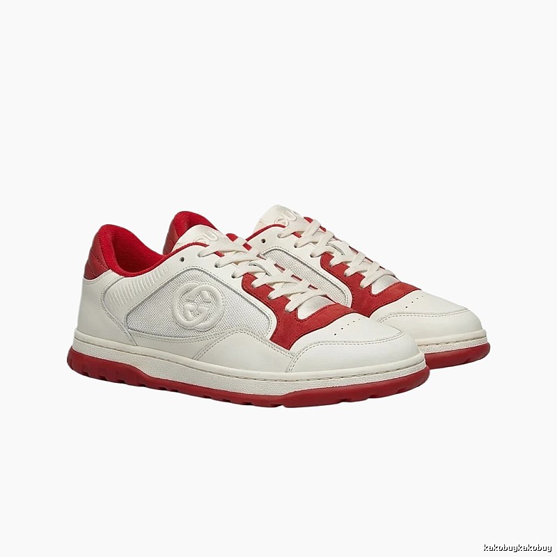 The red and white fashionable style of Gucci canvas shoes.