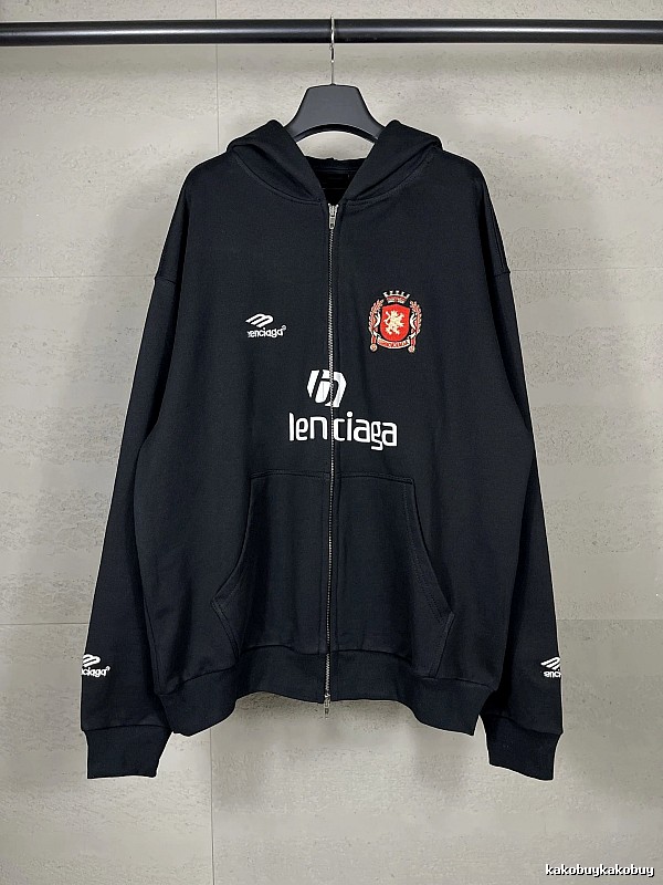 Valencia Classic Soccer hoodie Black Valencia Crest for Daily Styling